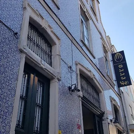 Hostel Alojamento, Pensao Ferro - *